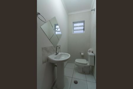 Casa à venda com 134m², 3 quartos e 2 vagasLavabo