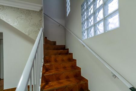 Escada de casa à venda com 3 quartos, 134m² em Jardim Via Anchieta, São Bernardo do Campo