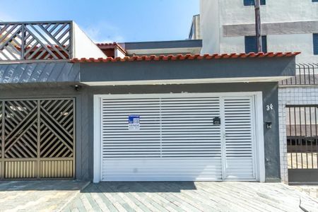 Casa à venda com 134m², 3 quartos e 2 vagasFachada