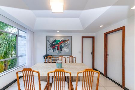 Apartamento à venda com 108m², 3 quartos e 2 vagasSala