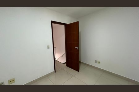 Apartamento para alugar com 160m², 3 quartos e 1 vaga Apartamento para alugar com 160m², 3 quartos e 1 vagaSuíte 1