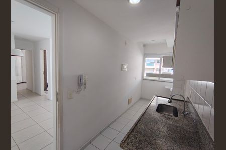 Cozinha e Área de Serviço de apartamento à venda com 2 quartos, 65m² em Barra da Tijuca, Rio de Janeiro