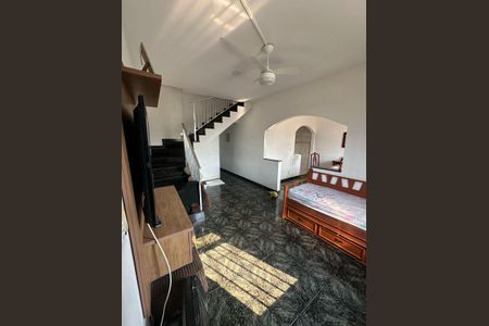 Sala de casa para alugar com 3 quartos, 100m² em Centro, Mesquita