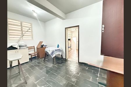 Casa à venda com 255m², 4 quartos e 4 vagas