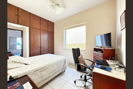 Casa à venda com 255m², 4 quartos e 4 vagas