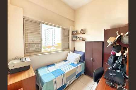 Casa à venda com 255m², 4 quartos e 4 vagas