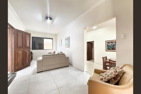 Casa à venda com 255m², 4 quartos e 4 vagas