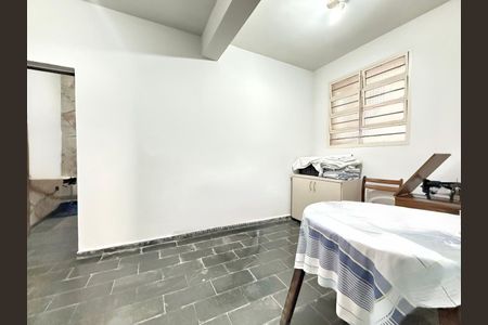 Casa à venda com 255m², 4 quartos e 4 vagas