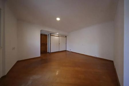 Apartamento à venda com 272m², 4 quartos e 2 vagas