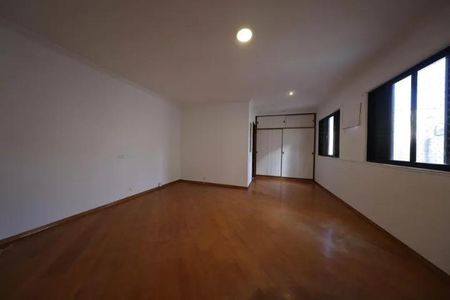 Apartamento à venda com 272m², 4 quartos e 2 vagas