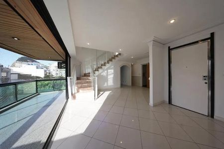Apartamento à venda com 272m², 4 quartos e 2 vagas