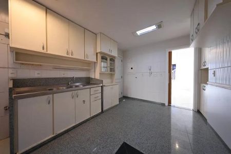 Apartamento à venda com 272m², 4 quartos e 2 vagas
