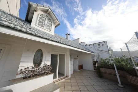 Apartamento à venda com 272m², 4 quartos e 2 vagas