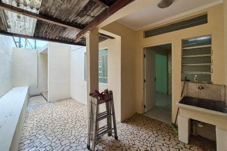 Casa à venda com 120m², 3 quartos e 2 vagasÁrea de Serviço