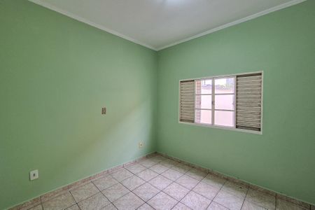 Casa à venda com 120m², 3 quartos e 2 vagasQuarto 3
