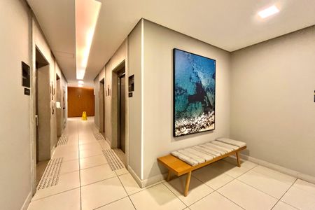 Apartamento à venda com 67m², 2 quartos e 1 vagaHall