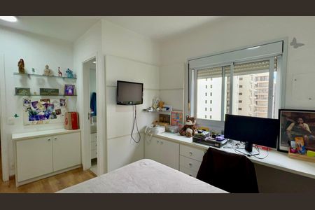 Apartamento à venda com 149m², 3 quartos e 2 vagasSuíte 2