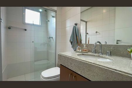 Apartamento à venda com 149m², 3 quartos e 2 vagasBanheiro da Suíte 1