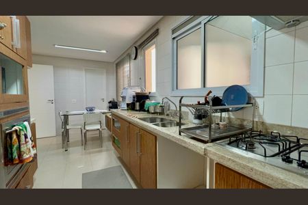 Apartamento à venda com 149m², 3 quartos e 2 vagasCozinha