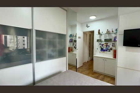 Apartamento à venda com 149m², 3 quartos e 2 vagasSuíte 2