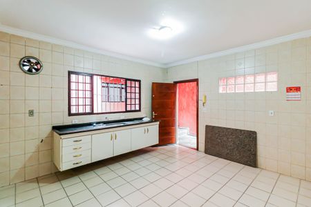 Casa para alugar com 175m², 2 quartos e 2 vagasCozinha