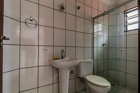 Casa para alugar com 175m², 2 quartos e 2 vagasEdicula - Banheiro