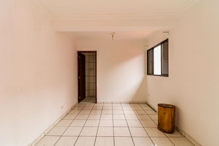 Casa para alugar com 175m², 2 quartos e 2 vagasEdicula