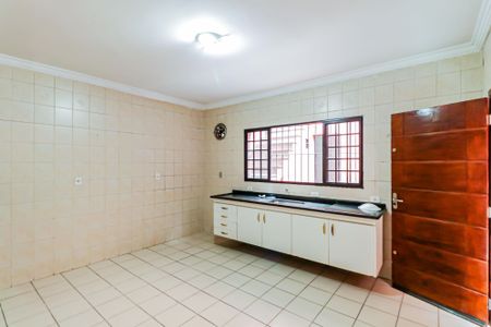 Casa para alugar com 175m², 2 quartos e 2 vagasCozinha