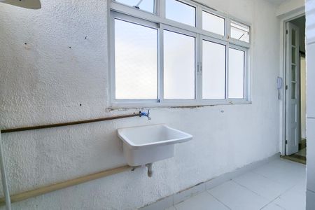 Apartamento à venda com 55m², 2 quartos e sem vaga Apartamento à venda com 55m², 2 quartos e sem vagaÁrea de Serviço