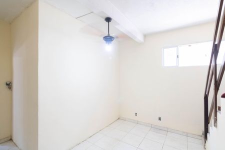 Sala de casa para alugar com 3 quartos, 80m² em Campo Grande, Rio de Janeiro