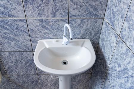 Casa para alugar com 80m², 3 quartos e sem vaga Casa para alugar com 80m², 3 quartos e sem vagaBanheiro 1