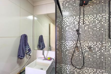 Apartamento à venda com 71m², 3 quartos e 1 vagaBanheiro do quarto 1