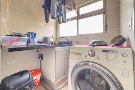 Apartamento à venda com 71m², 3 quartos e 1 vagaCozinha e área de serviço