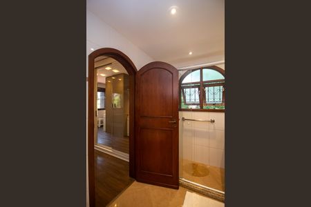 Casa à venda com 320m², 4 quartos e 2 vagas Casa à venda com 320m², 4 quartos e 2 vagasBanheiro da Suíte 2