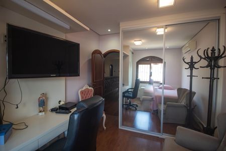 Casa à venda com 320m², 4 quartos e 2 vagas Casa à venda com 320m², 4 quartos e 2 vagasQuarto 3