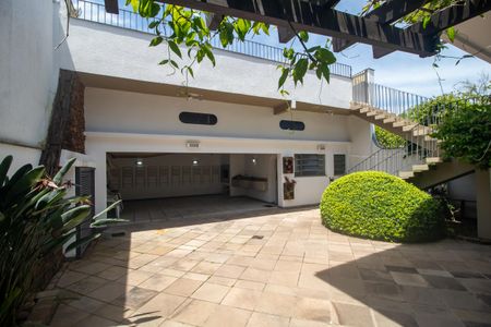 Casa à venda com 320m², 4 quartos e 2 vagas Casa à venda com 320m², 4 quartos e 2 vagasQuintal