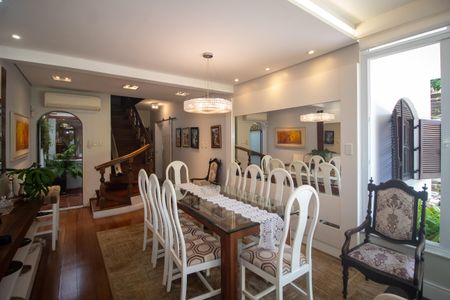 Casa à venda com 320m², 4 quartos e 2 vagas Casa à venda com 320m², 4 quartos e 2 vagasSala 2