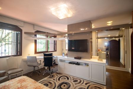 Casa à venda com 320m², 4 quartos e 2 vagas Casa à venda com 320m², 4 quartos e 2 vagasSuite 2