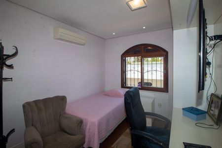 Casa à venda com 320m², 4 quartos e 2 vagas Casa à venda com 320m², 4 quartos e 2 vagasQuarto 3