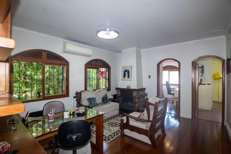 Casa à venda com 320m², 4 quartos e 2 vagas Casa à venda com 320m², 4 quartos e 2 vagasSala 3