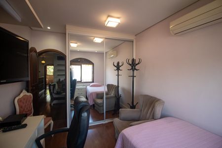 Casa à venda com 320m², 4 quartos e 2 vagas Casa à venda com 320m², 4 quartos e 2 vagasQuarto 3