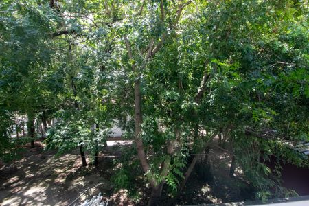 Casa à venda com 320m², 4 quartos e 2 vagas Casa à venda com 320m², 4 quartos e 2 vagasVista