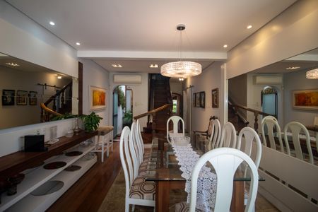 Casa à venda com 320m², 4 quartos e 2 vagas Casa à venda com 320m², 4 quartos e 2 vagasSala 2