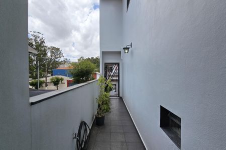 Casa à venda com 211m², 3 quartos e 5 vagasQuintal
