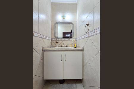 Casa à venda com 211m², 3 quartos e 5 vagasBanheiro Social