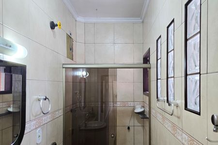 Casa à venda com 211m², 3 quartos e 5 vagasBanheiro - Suíte 