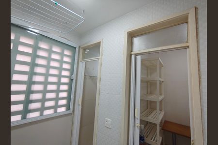 Apartamento para alugar com 71m², 2 quartos e 1 vaga Apartamento para alugar com 71m², 2 quartos e 1 vagaDespensa