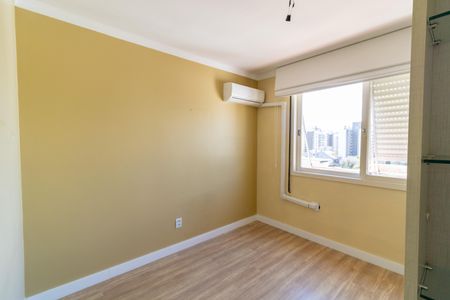 Quarto 1 de apartamento à venda com 2 quartos, 80m² em Menino Deus, Porto Alegre