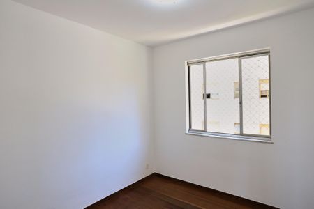 Apartamento à venda com 180m², 4 quartos e 2 vagasQuarto 2