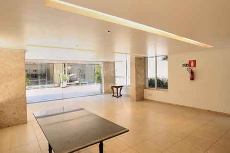 Apartamento à venda com 180m², 4 quartos e 2 vagasÁrea comum - Salão de festas